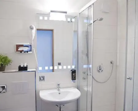 Waldhotel Am Eichholz Szálloda 3*