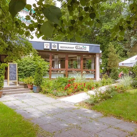 Waldhotel Am Eichholz 호텔 진델핑겐