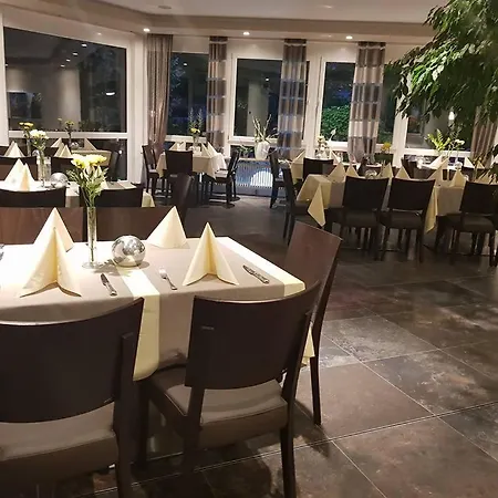 Szálloda Waldhotel Am Eichholz 3*