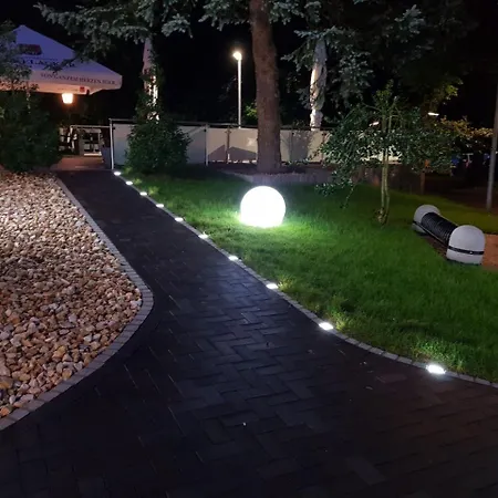 호텔 Waldhotel Am Eichholz 진델핑겐