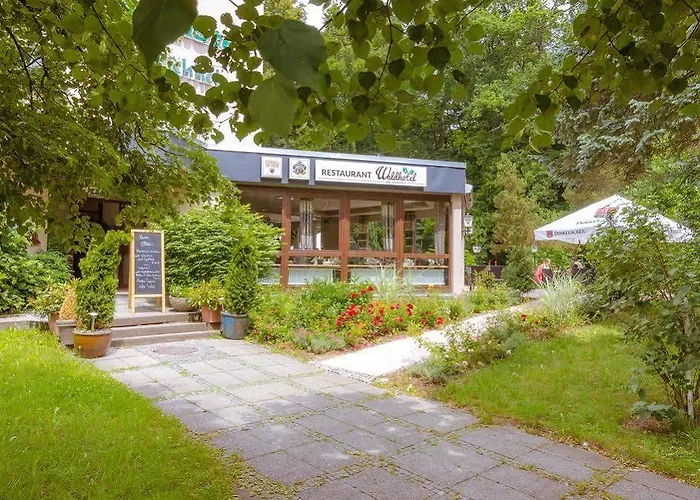 Waldhotel Am Eichholz ホテル ジンデルフィンゲン